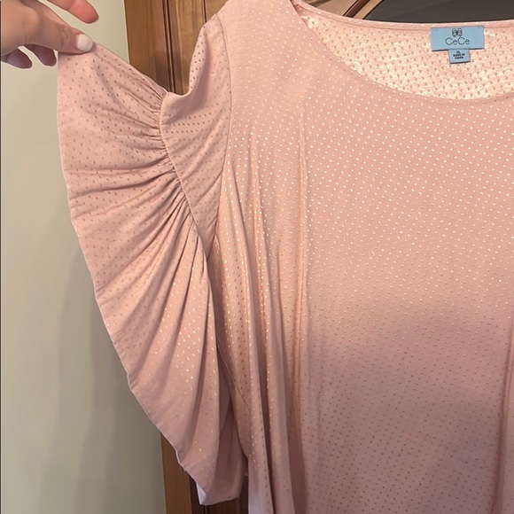 CeCe Silky Short Sleeve Top - Picture 3 of 4